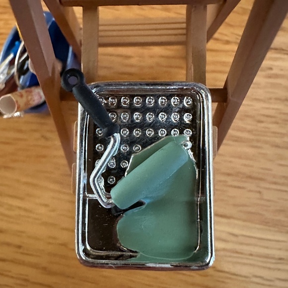 Hallmark Keepsake Ornament Home Improvement Pro 2006 - Picture 8 of 14